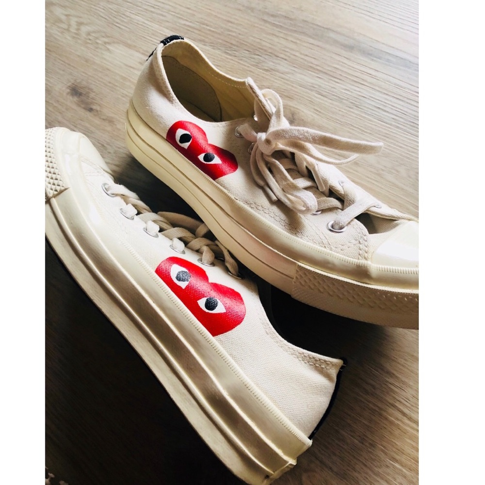 Comme de Garçons Converse